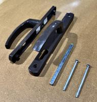 26.85.8019 Пара ручек на длинной планке межосевое 85 мм. RAL8019 Коричневый